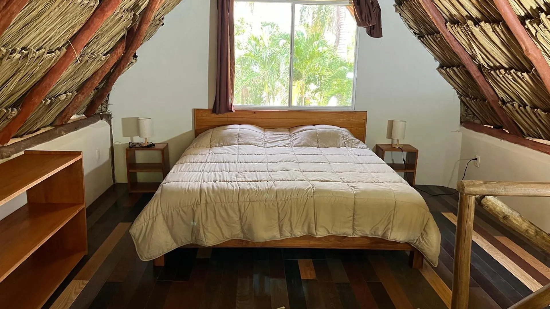 Xanthus Hotel Huay Pix 4*,