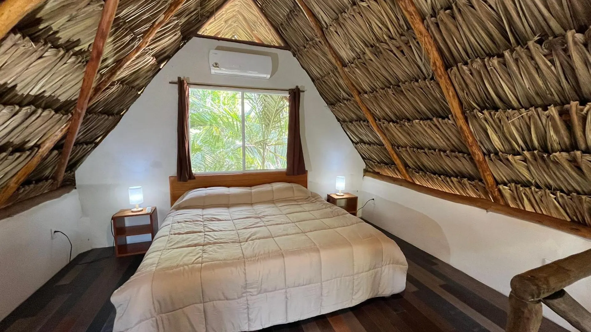Xanthus Hotel Huay Pix