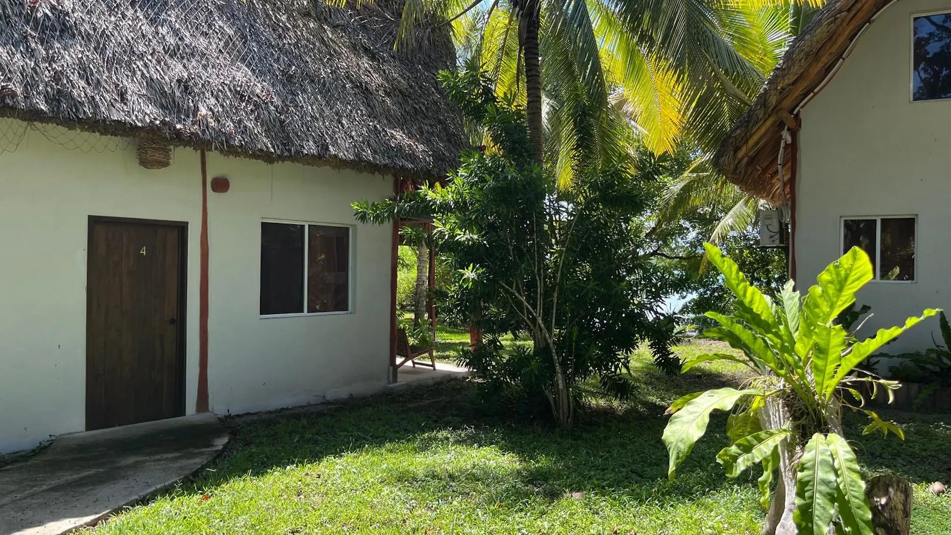****  Xanthus Hotel Huay Pix Mexico