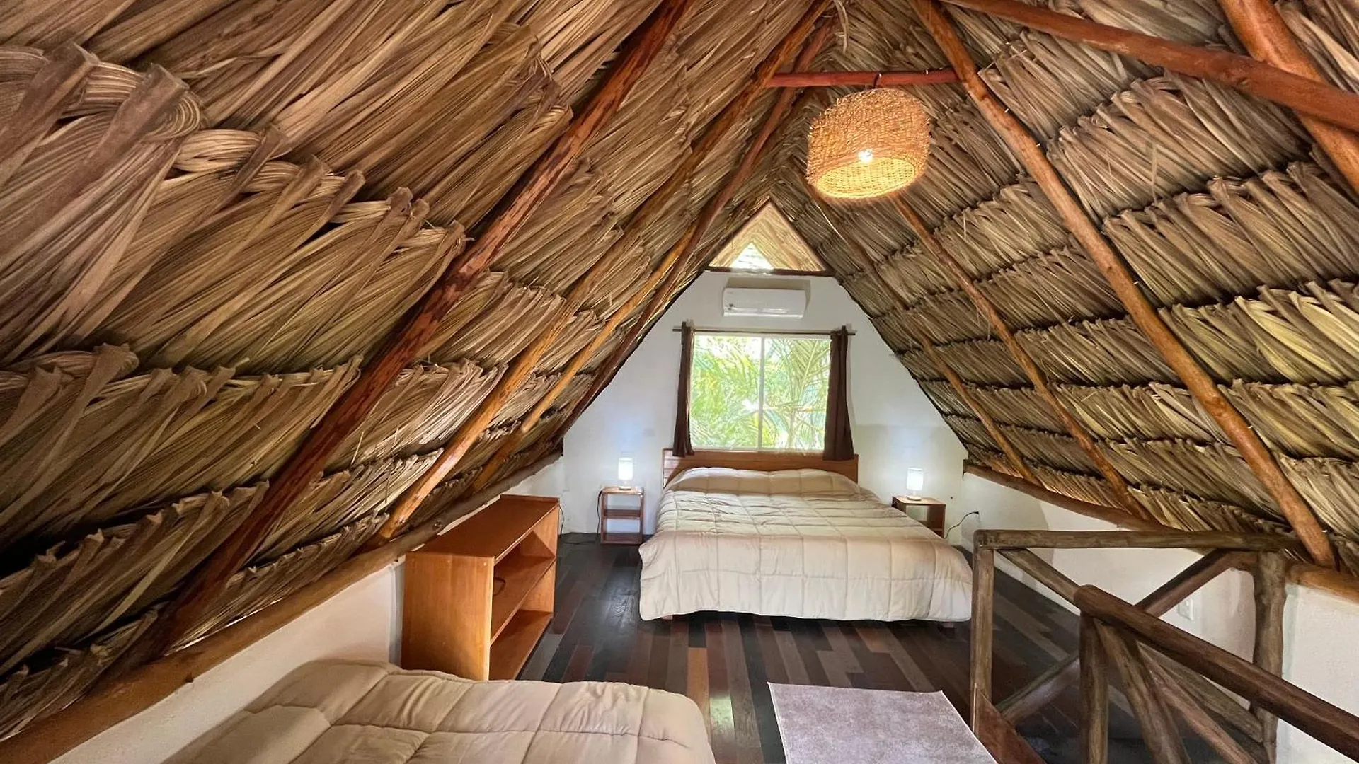 Xanthus Hotel Huay Pix