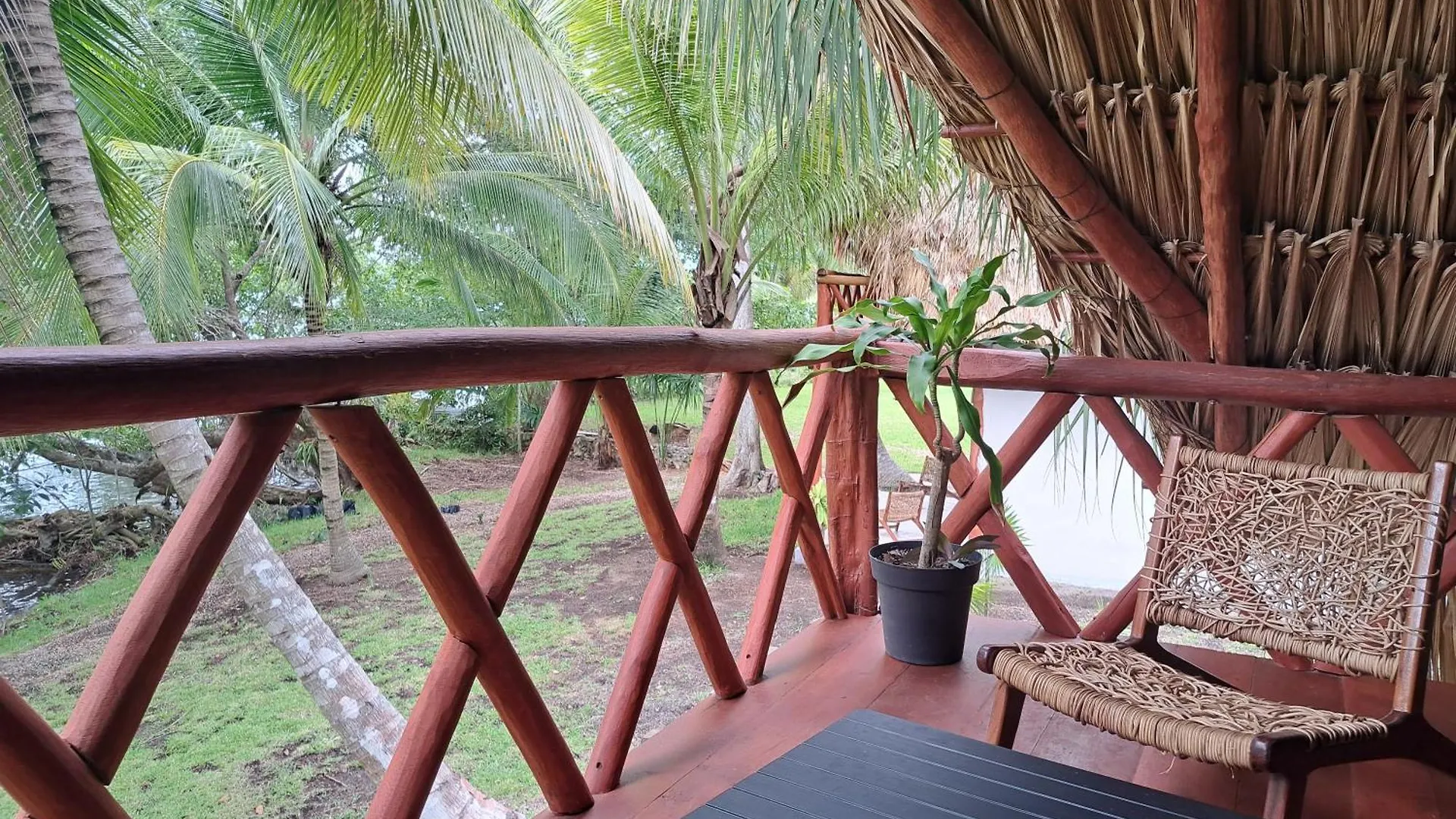 Xanthus Hotel Huay Pix