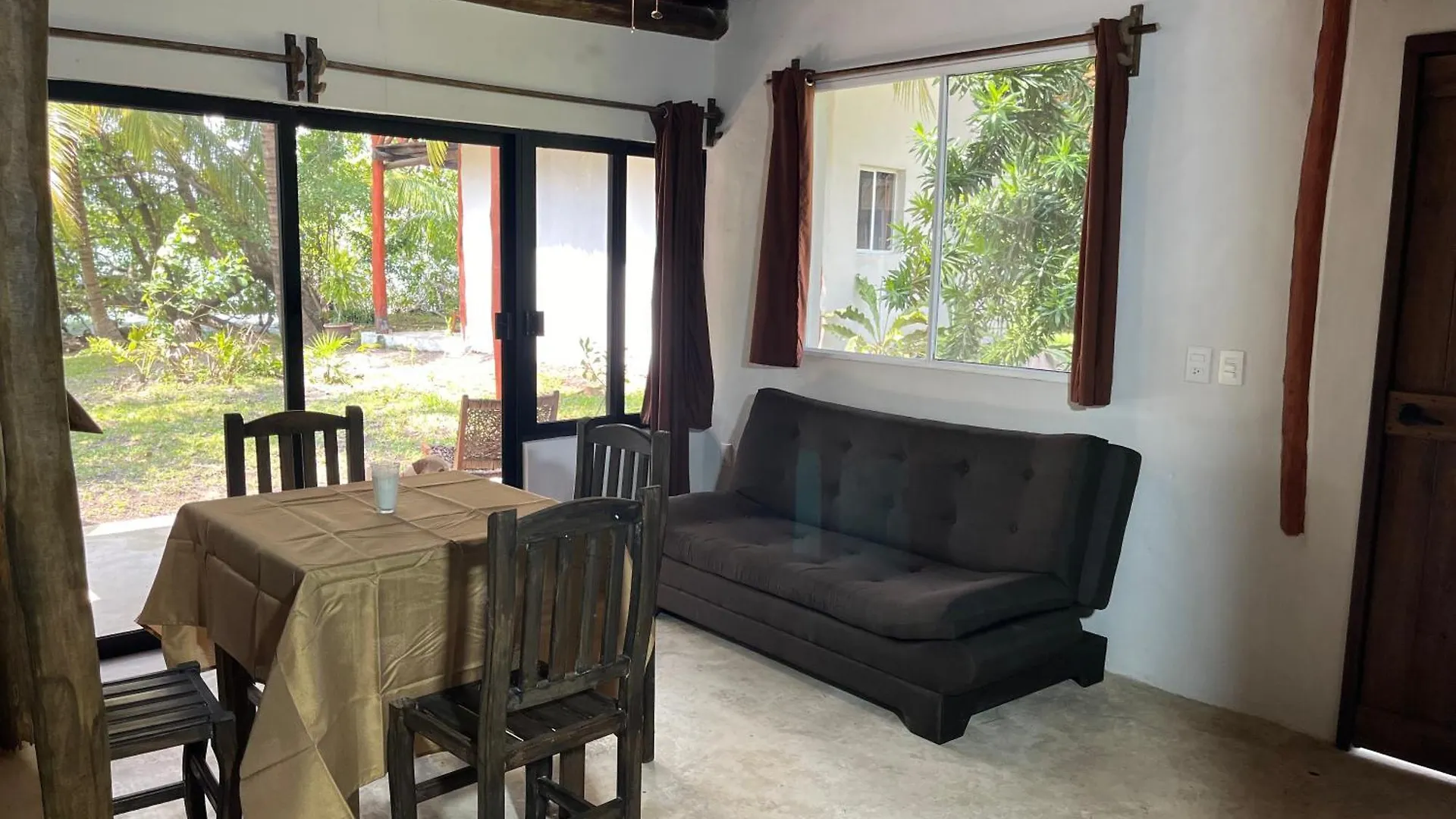 Xanthus Hotel Huay Pix