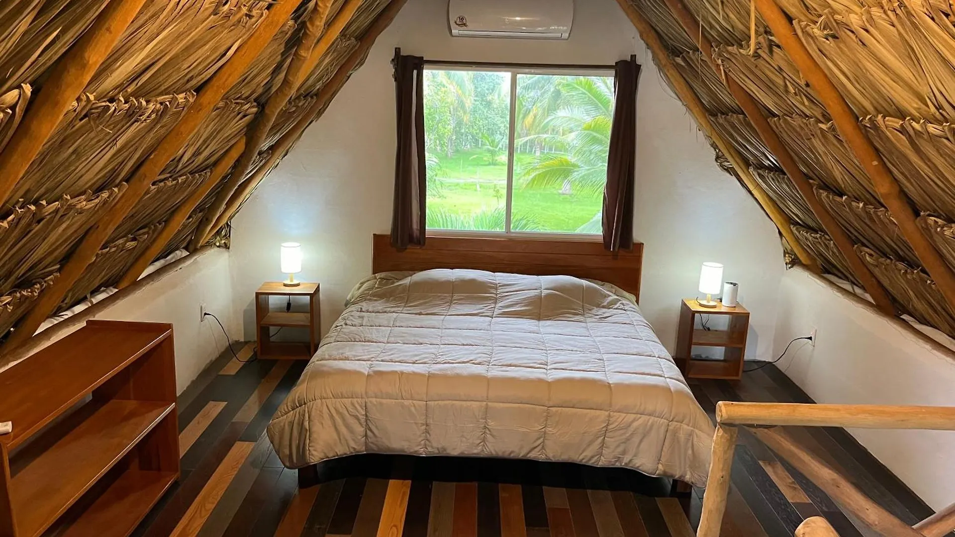 Xanthus Hotel Huay Pix 4*,